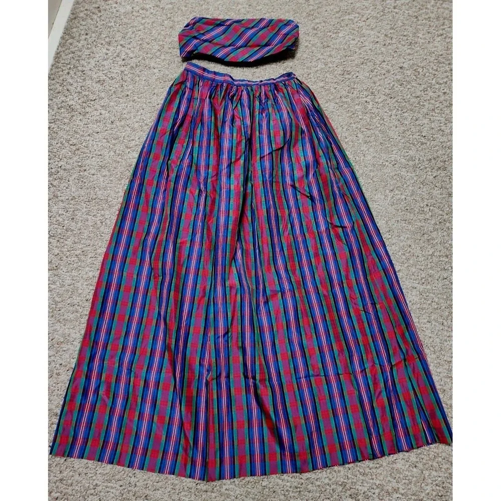 Vintage Courtwell 10 Womens Red Tartan Plaid A-Line Skirt Taffeta Belt 26x40